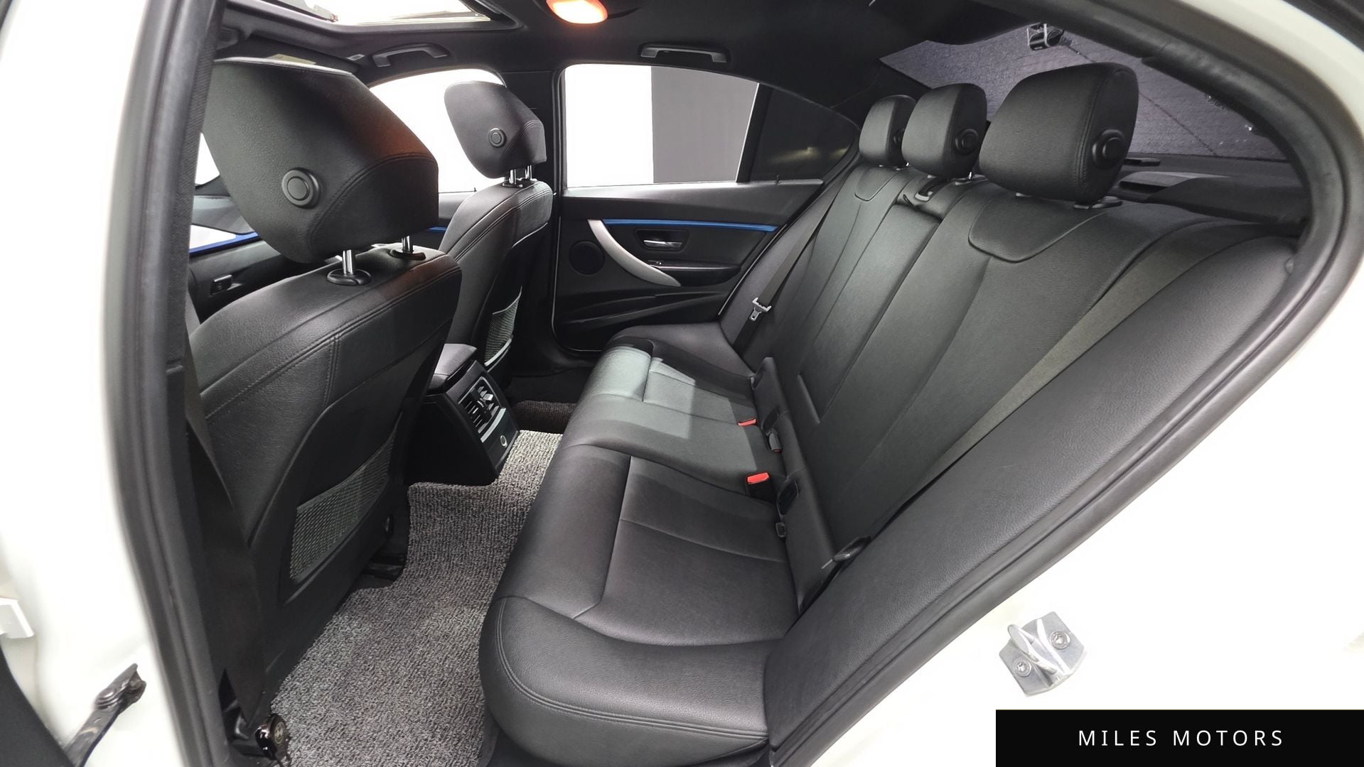 BMW 3 Series (F30) 2018 — миниатюра 15