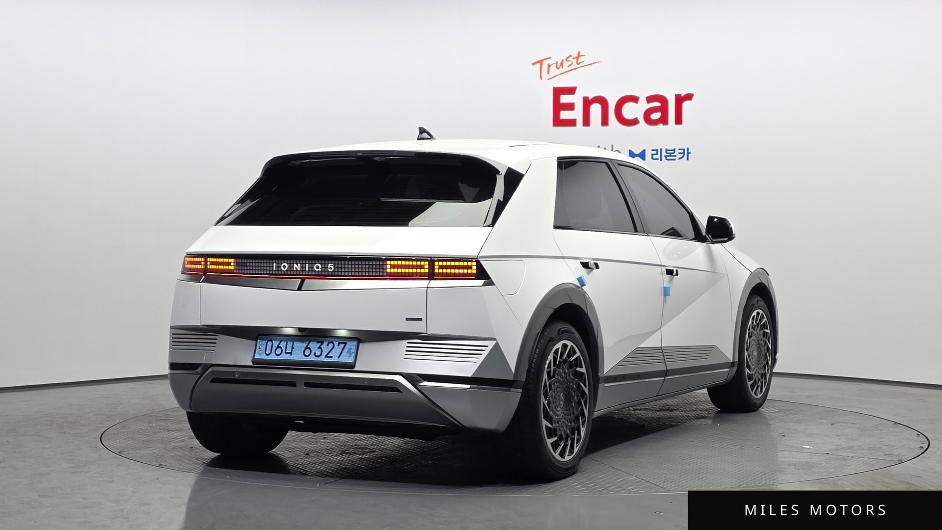 Hyundai Ioniq5 2022 — миниатюра 2