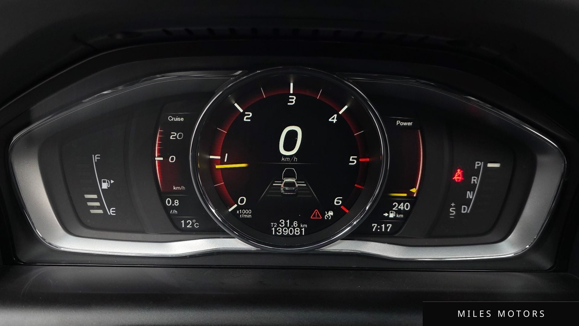 Volvo XC60 2017 — миниатюра 8