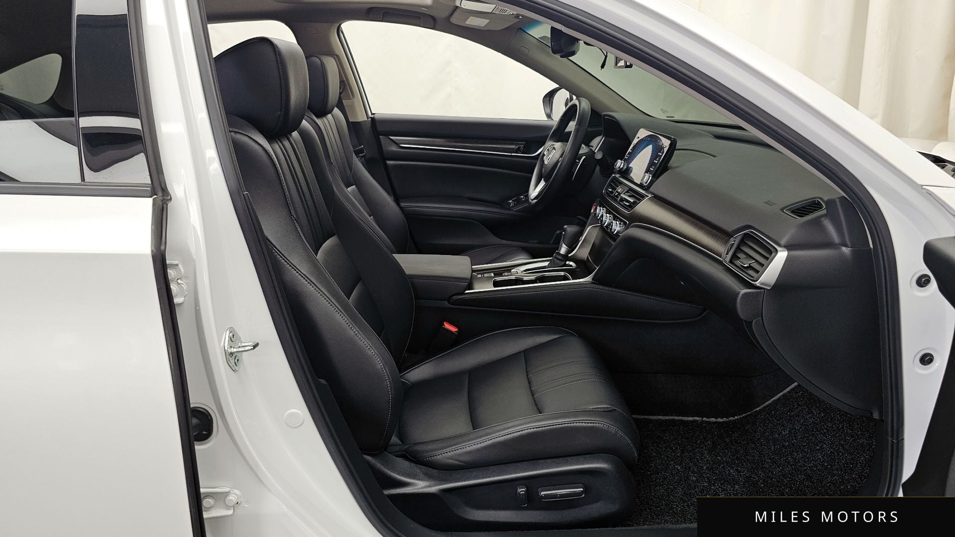 Honda Accord 2022 — миниатюра 17