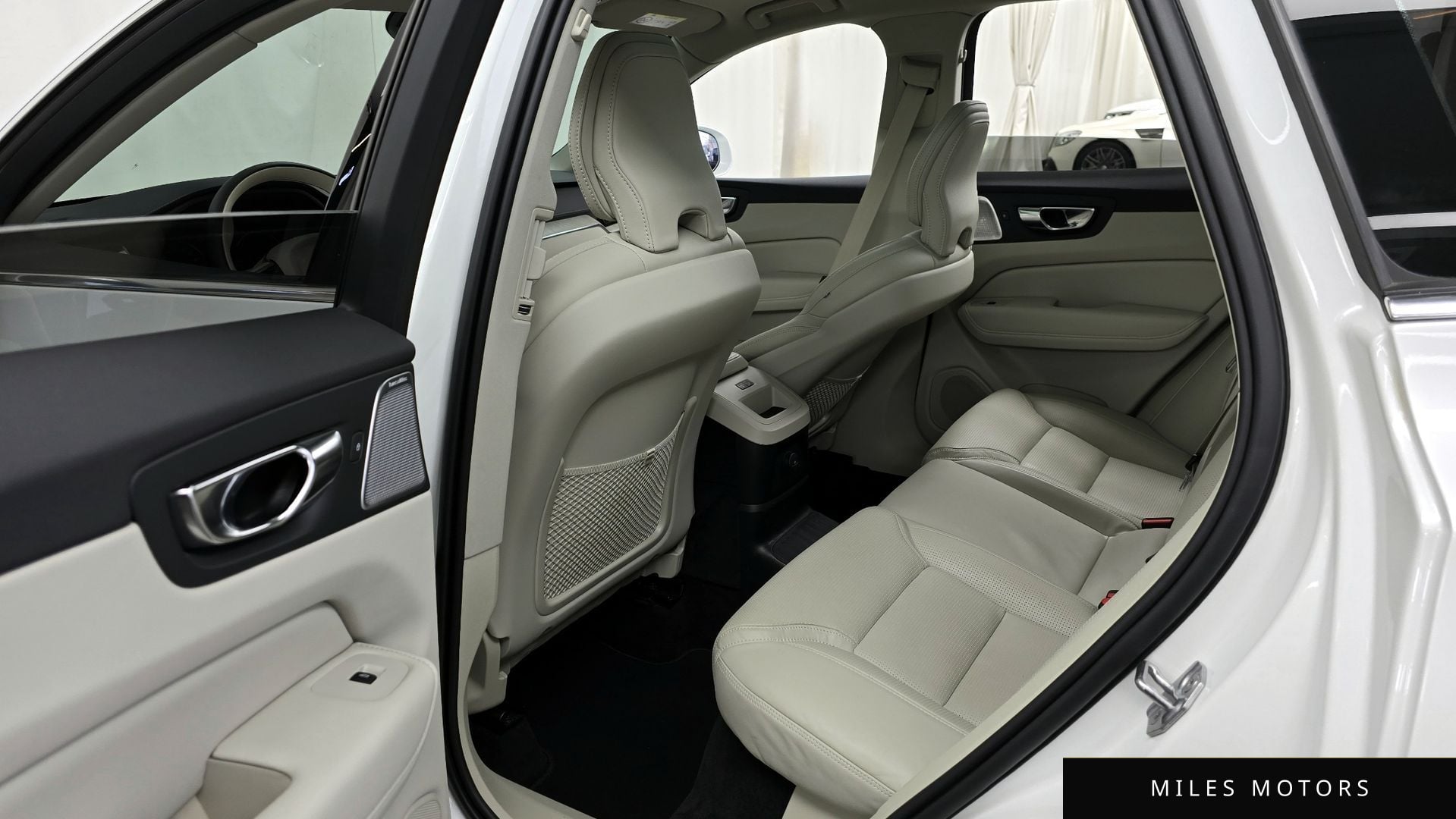 Volvo XC60 2021 — миниатюра 17