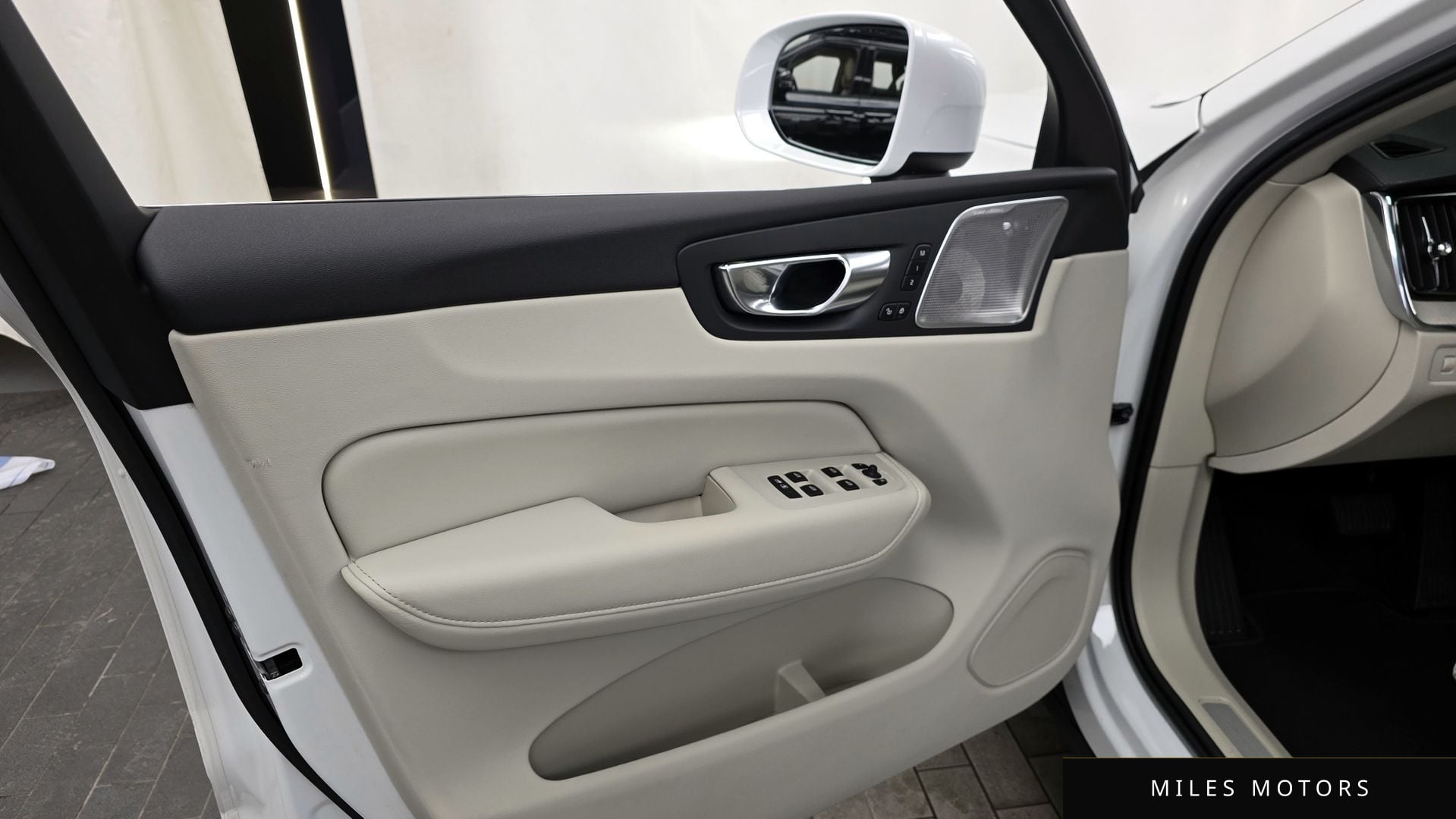 Volvo XC60 2021 — миниатюра 14