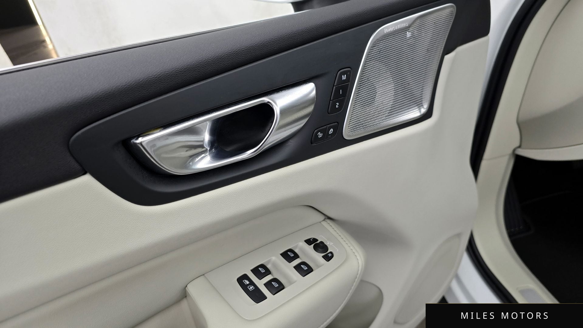 Volvo XC60 2021 — миниатюра 27