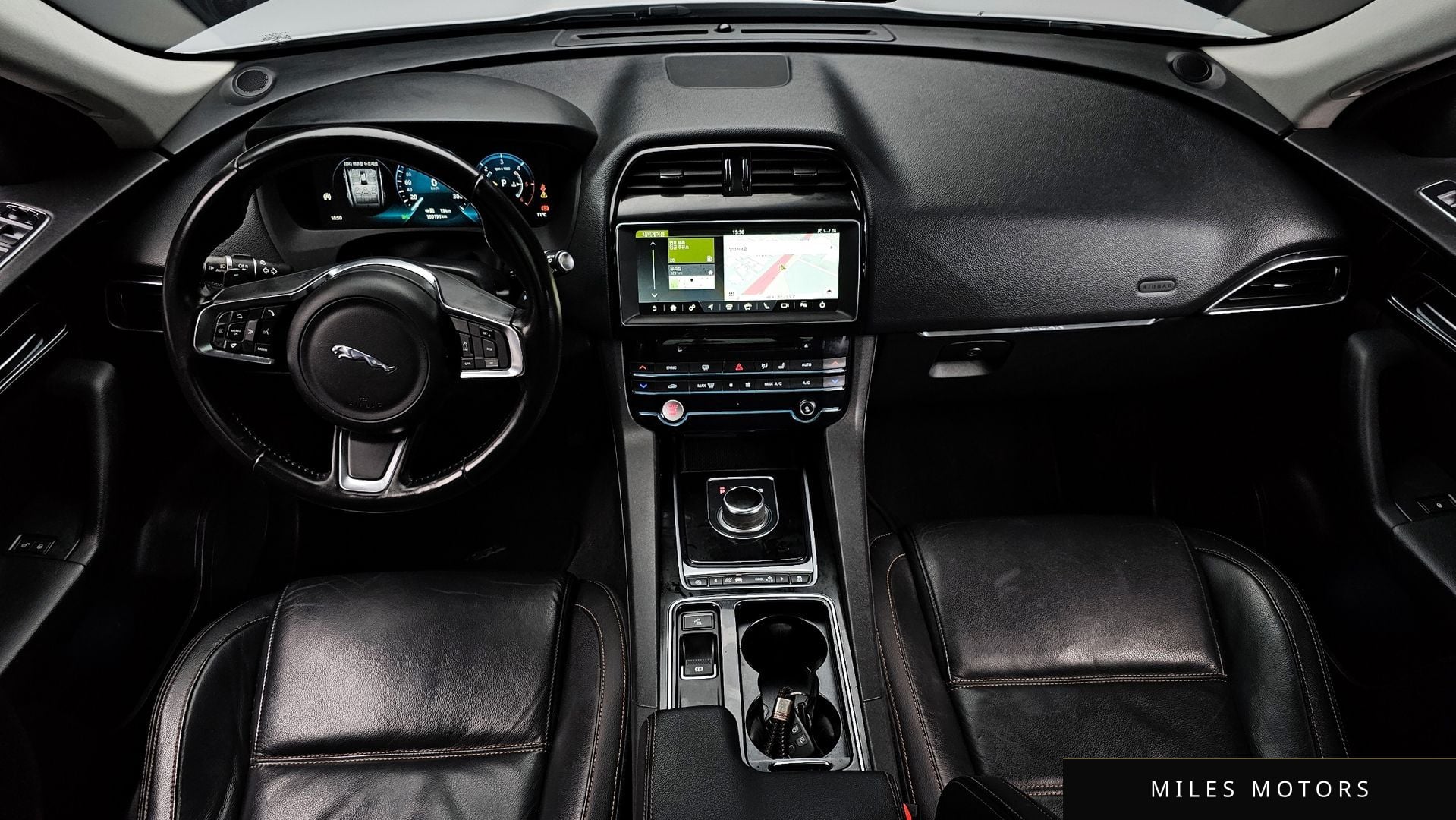 Jaguar F-PACE 2018 — миниатюра 7