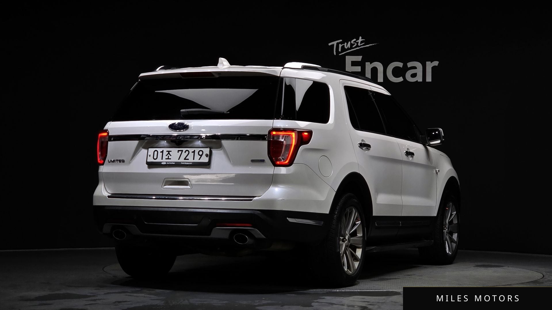 Ford Explorer 2018 — миниатюра 2