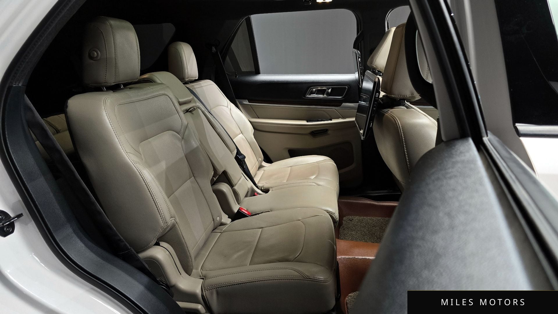 Ford Explorer 2018 — миниатюра 11