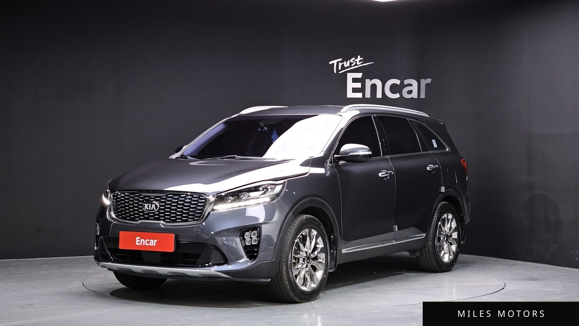 Kia Sorento 2019 — фото 1 из 12