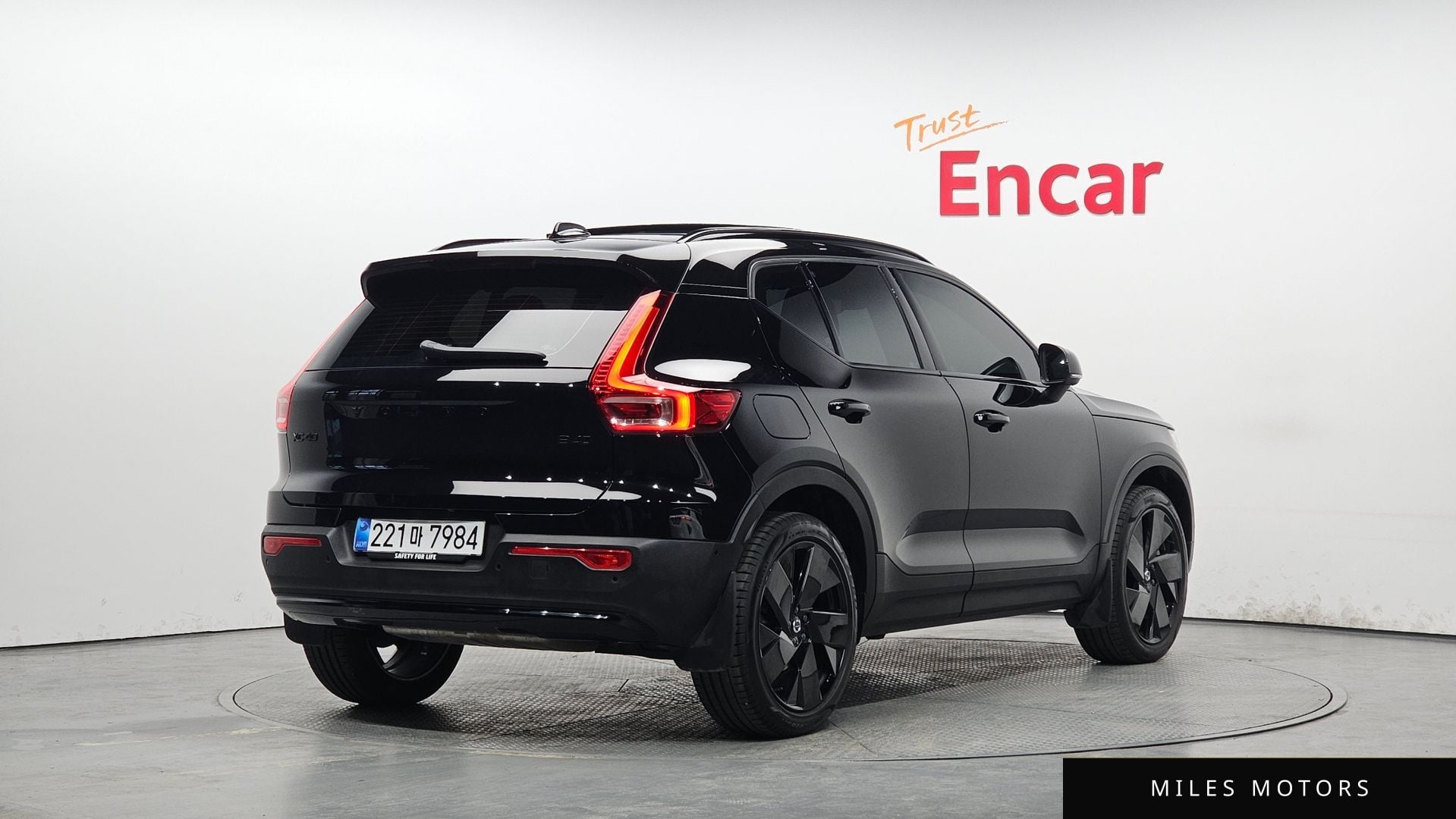 Volvo XC40 2025 — миниатюра 2