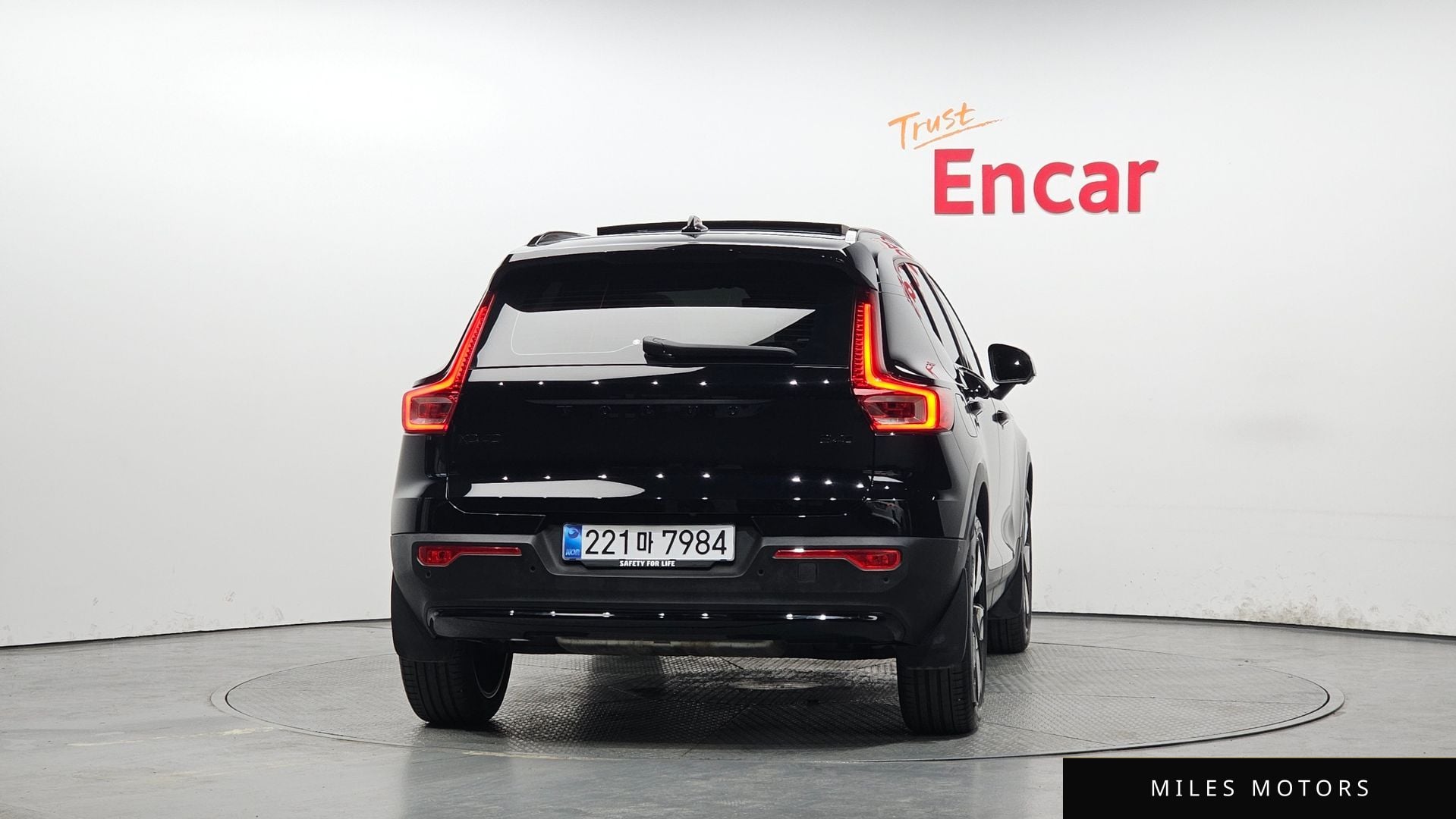 Volvo XC40 2025 — миниатюра 4