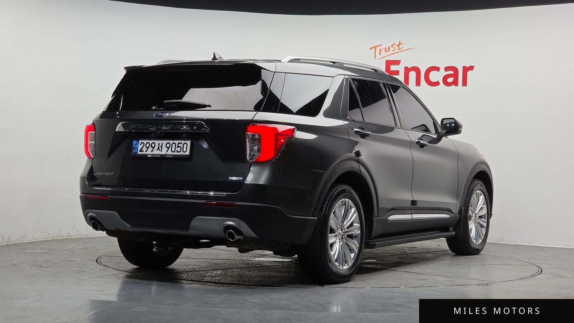 Ford Explorer 2020 — миниатюра 2