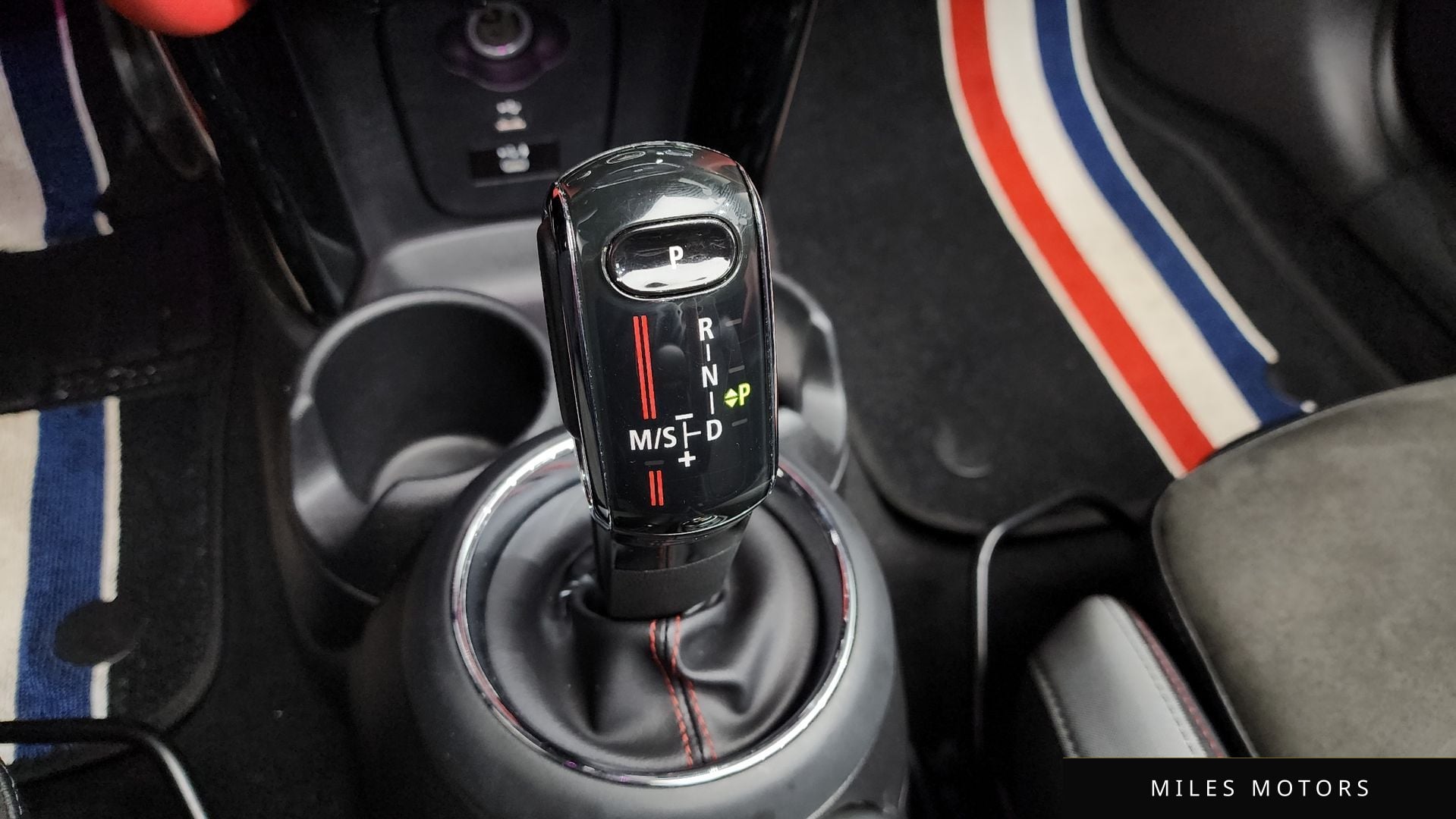 MINI Cooper Convertible 2021 — миниатюра 12