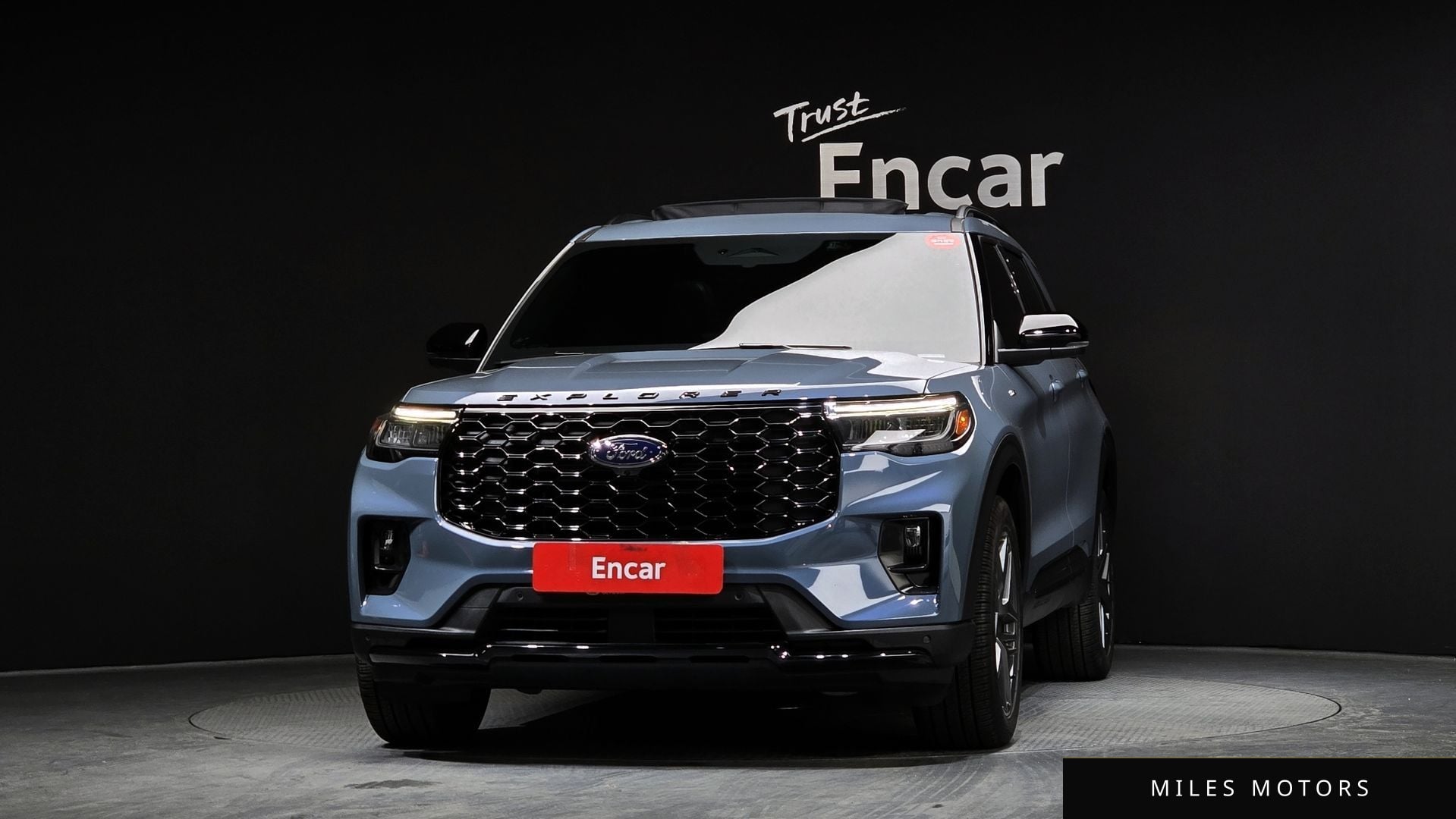 Ford Explorer 2025 — миниатюра 3