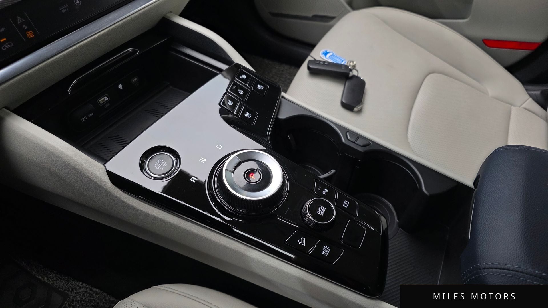 Kia Sportage 2022 — миниатюра 11