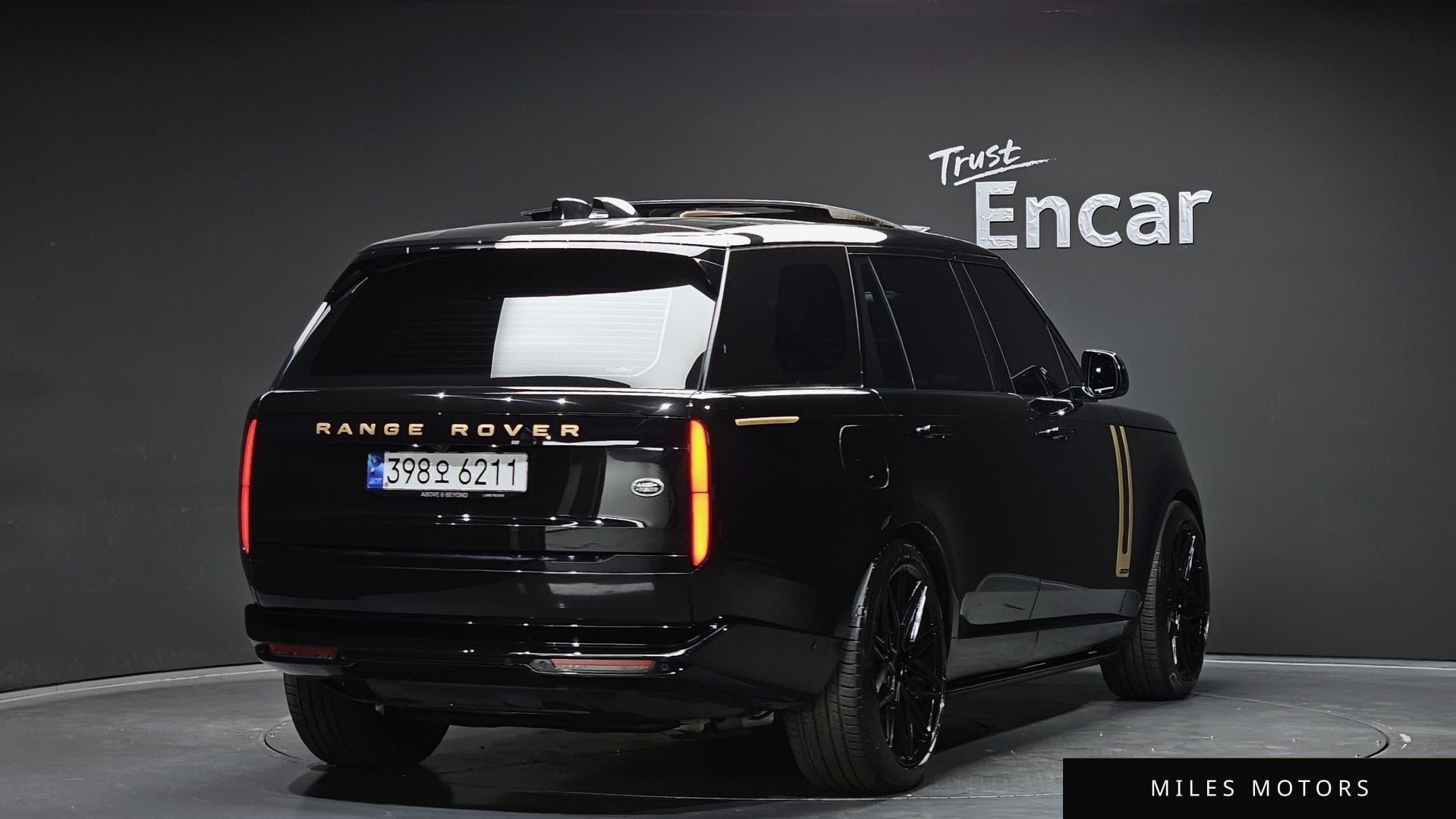 Land Rover Range Rover 2023 — миниатюра 2