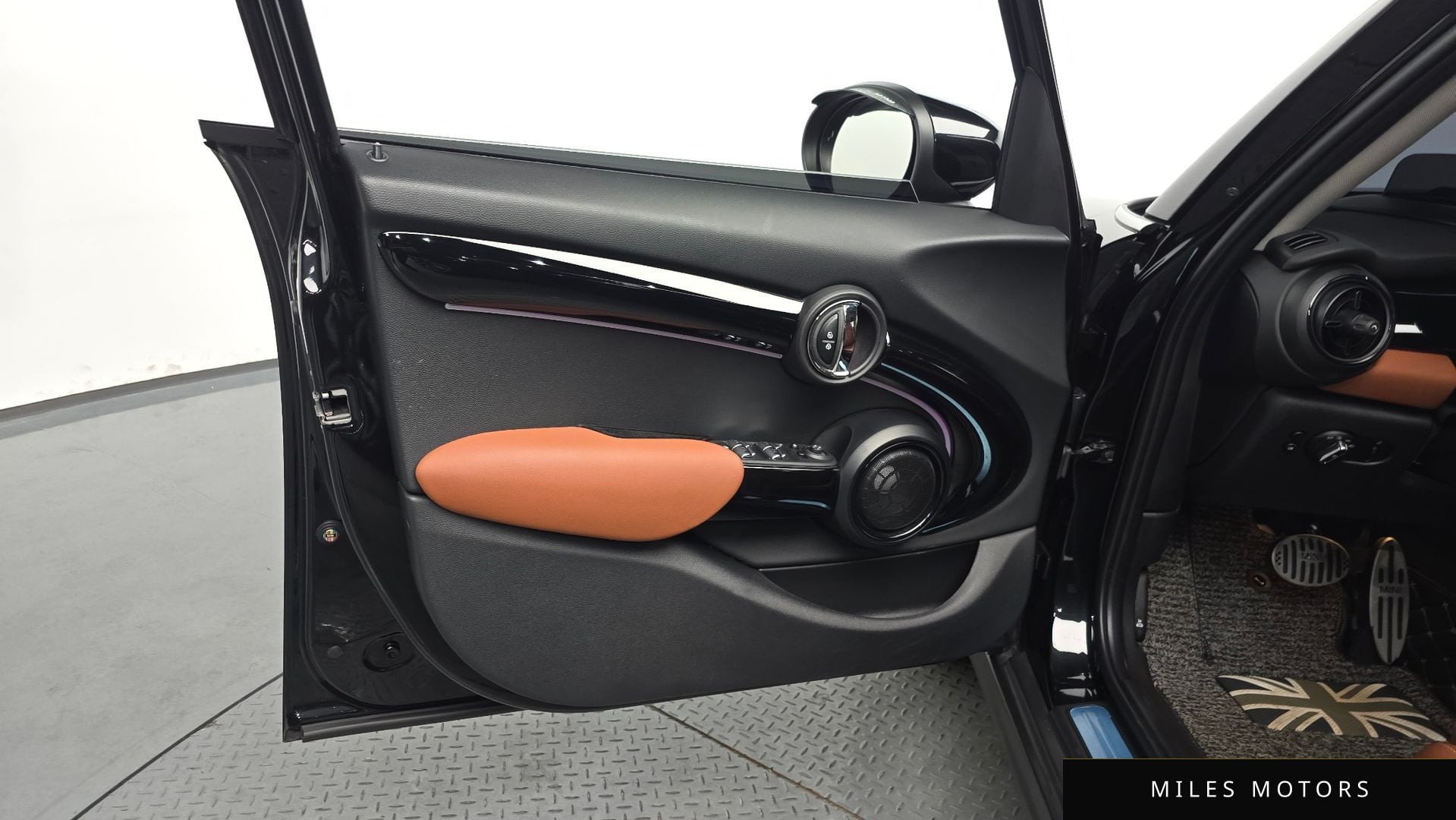 MINI 쿠퍼 S 2024 — миниатюра 14