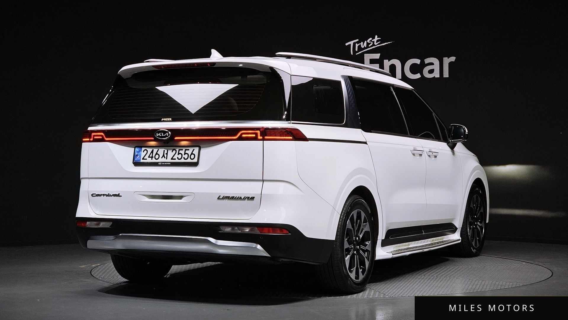 Kia Carnival 2021 — миниатюра 2