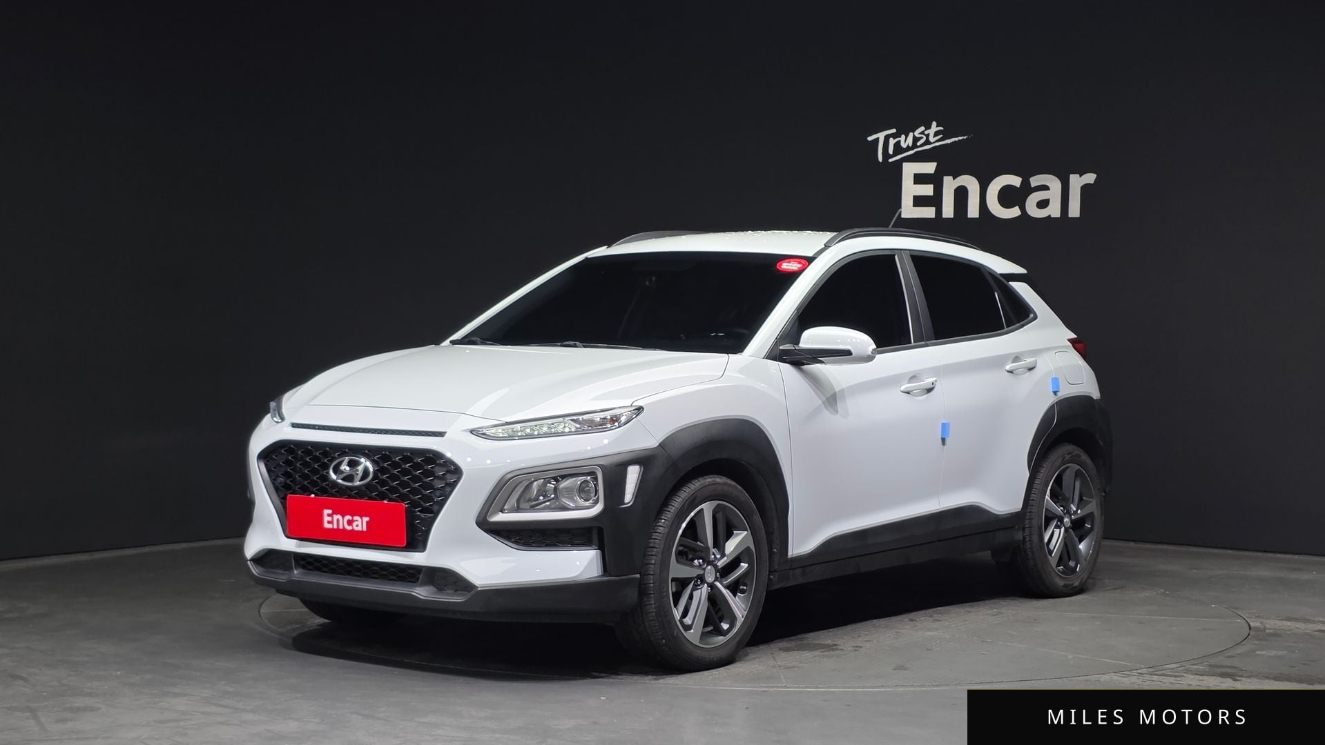 Hyundai Kona 2018 — фото 1 из 12