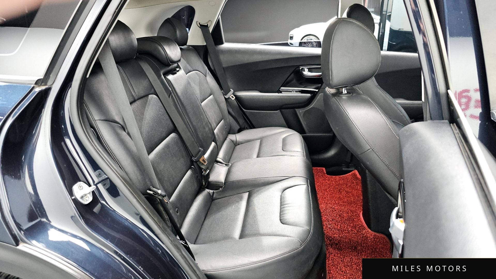 Kia Niro 2017 — миниатюра 17