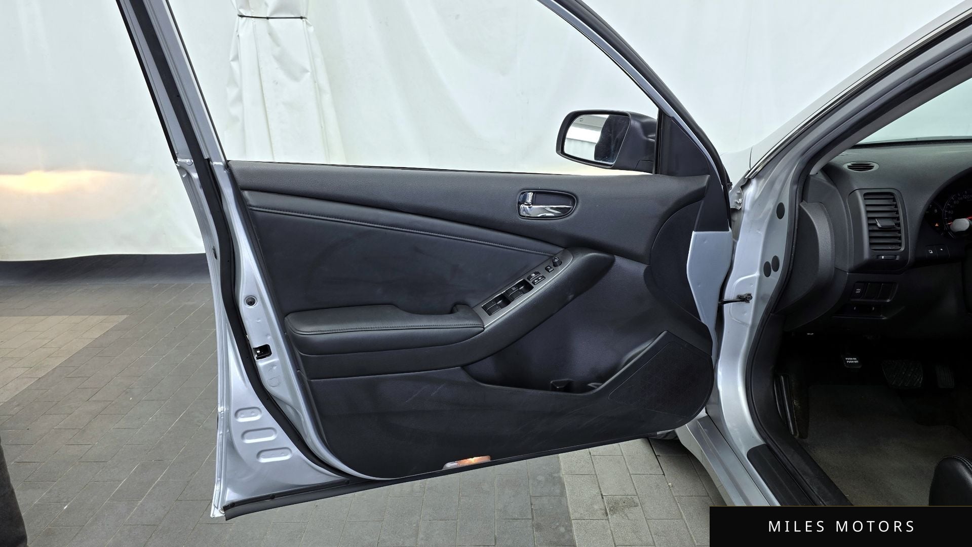 Nissan Altima 2010 — миниатюра 13