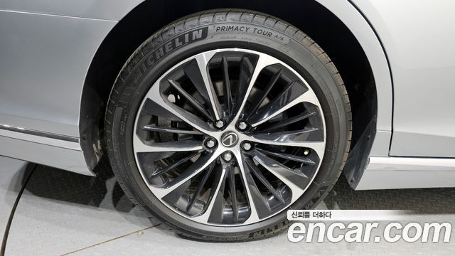 Лексус LS500 2022 — миниатюра 5