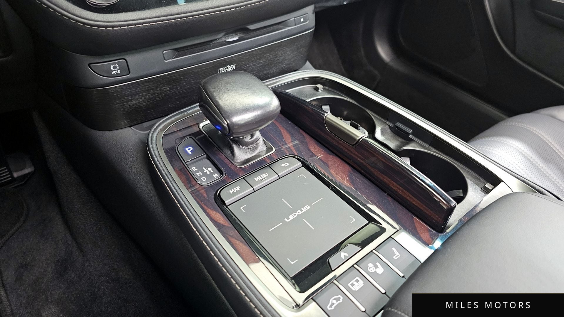 Лексус LS500 2022 — миниатюра 9