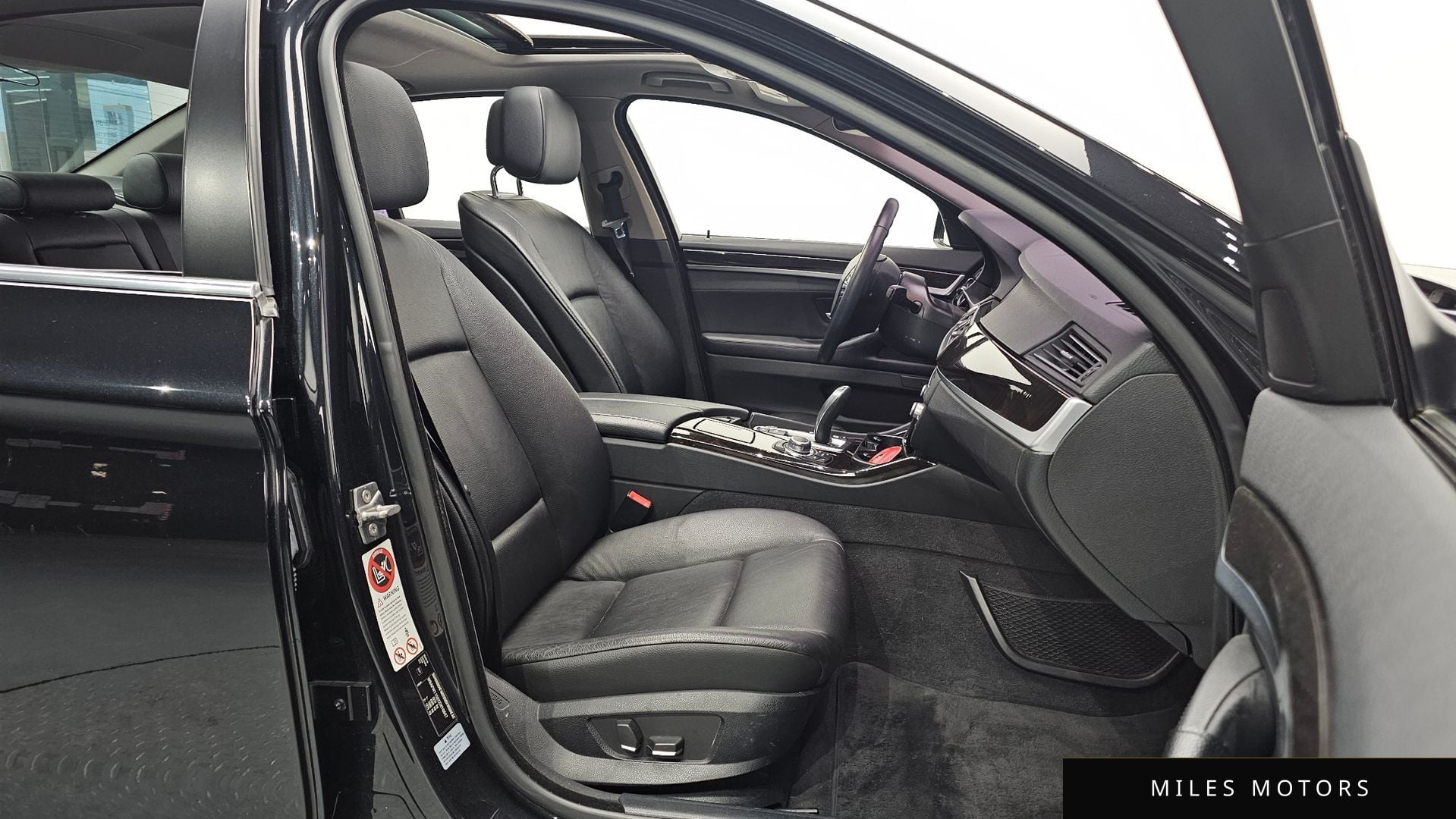 BMW 5시리즈 (F10) 2012 — миниатюра 10