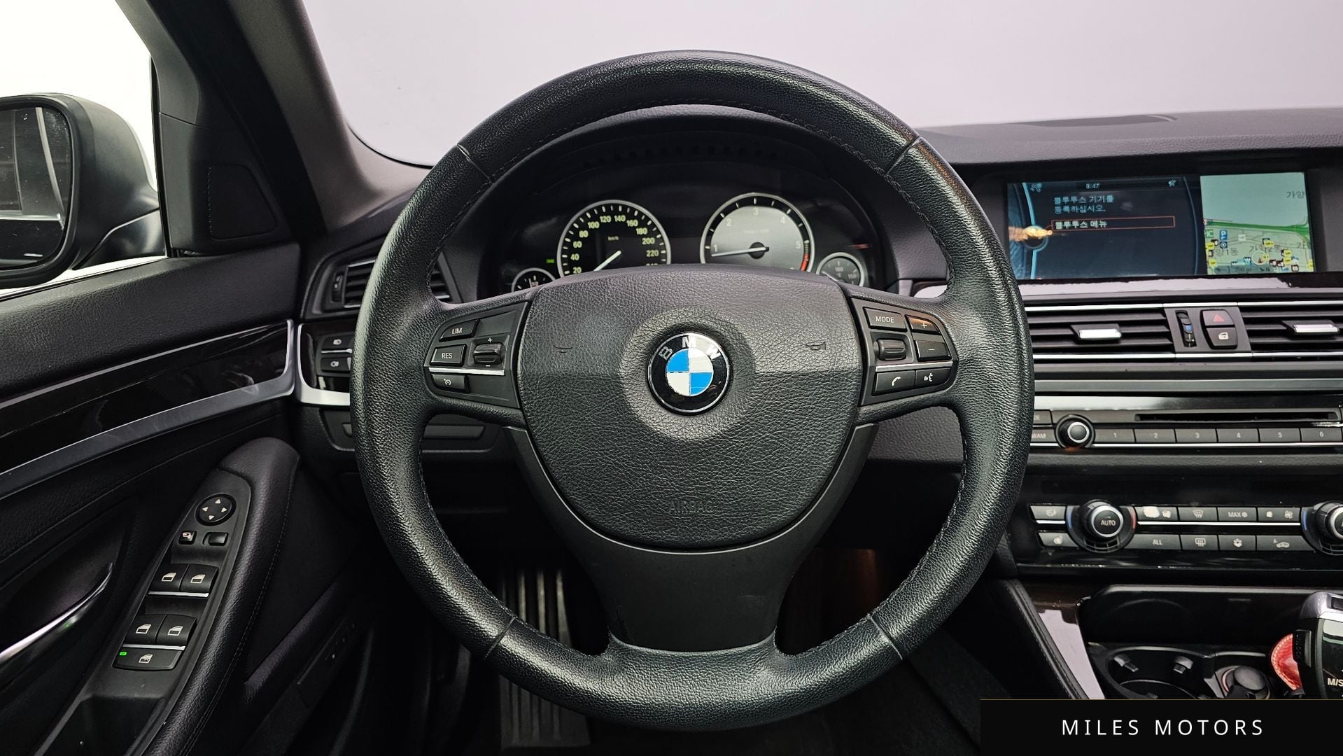 BMW 5시리즈 (F10) 2012 — миниатюра 13