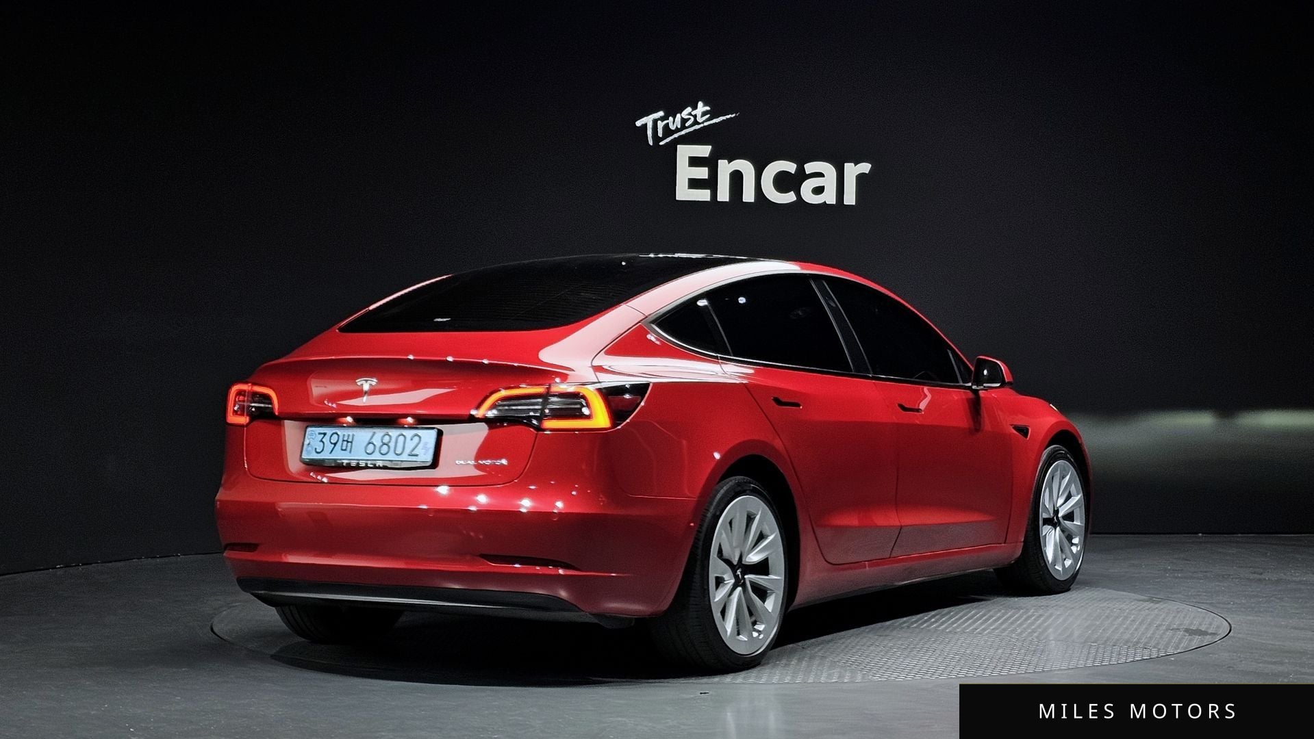 Tesla Model 3 2021 — миниатюра 2