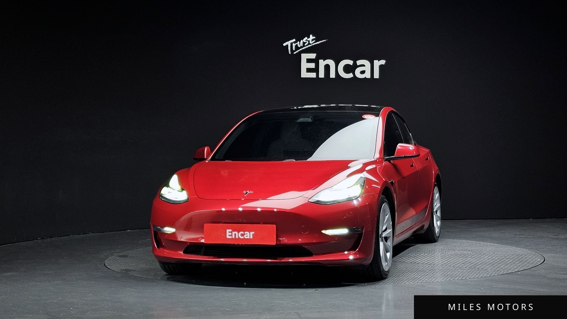 Tesla Model 3 2021 — миниатюра 3