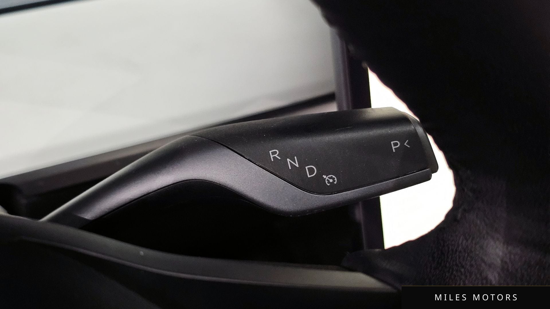 Tesla Model 3 2021 — миниатюра 9