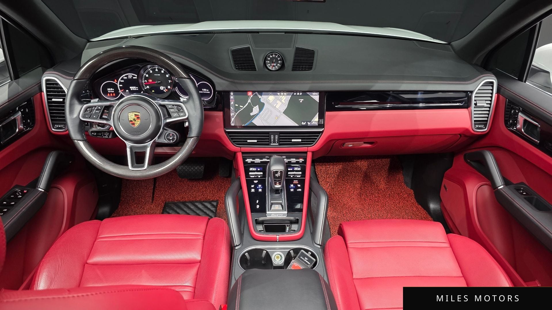 Porsche Cayenne 2021 — миниатюра 10