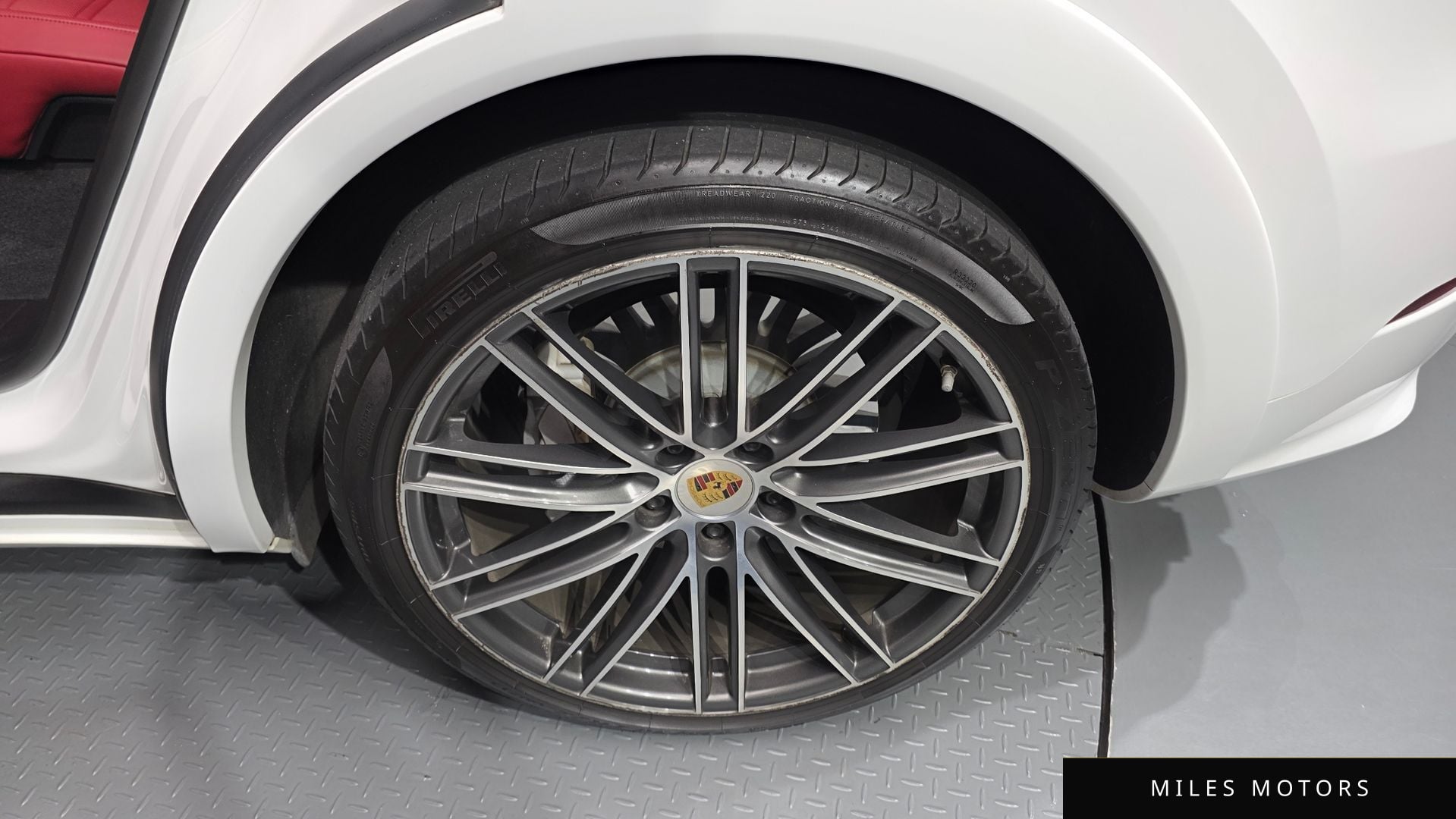 Porsche Cayenne 2021 — миниатюра 7