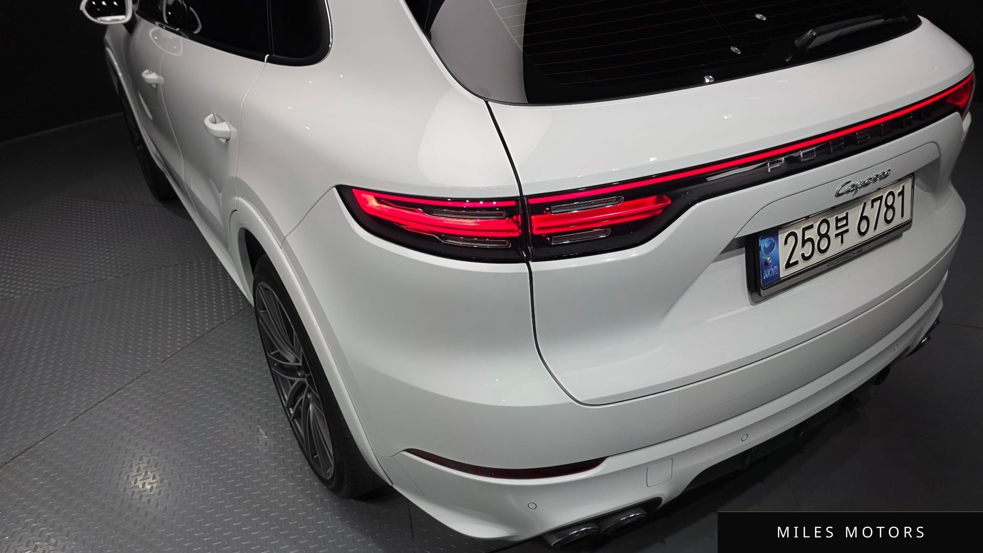 Porsche Cayenne 2021 — миниатюра 9