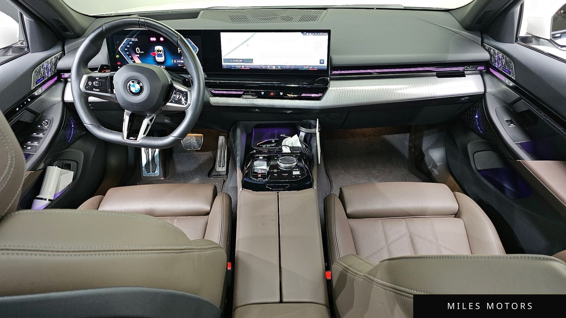 BMW 5 Series (G60) 2024 — миниатюра 10