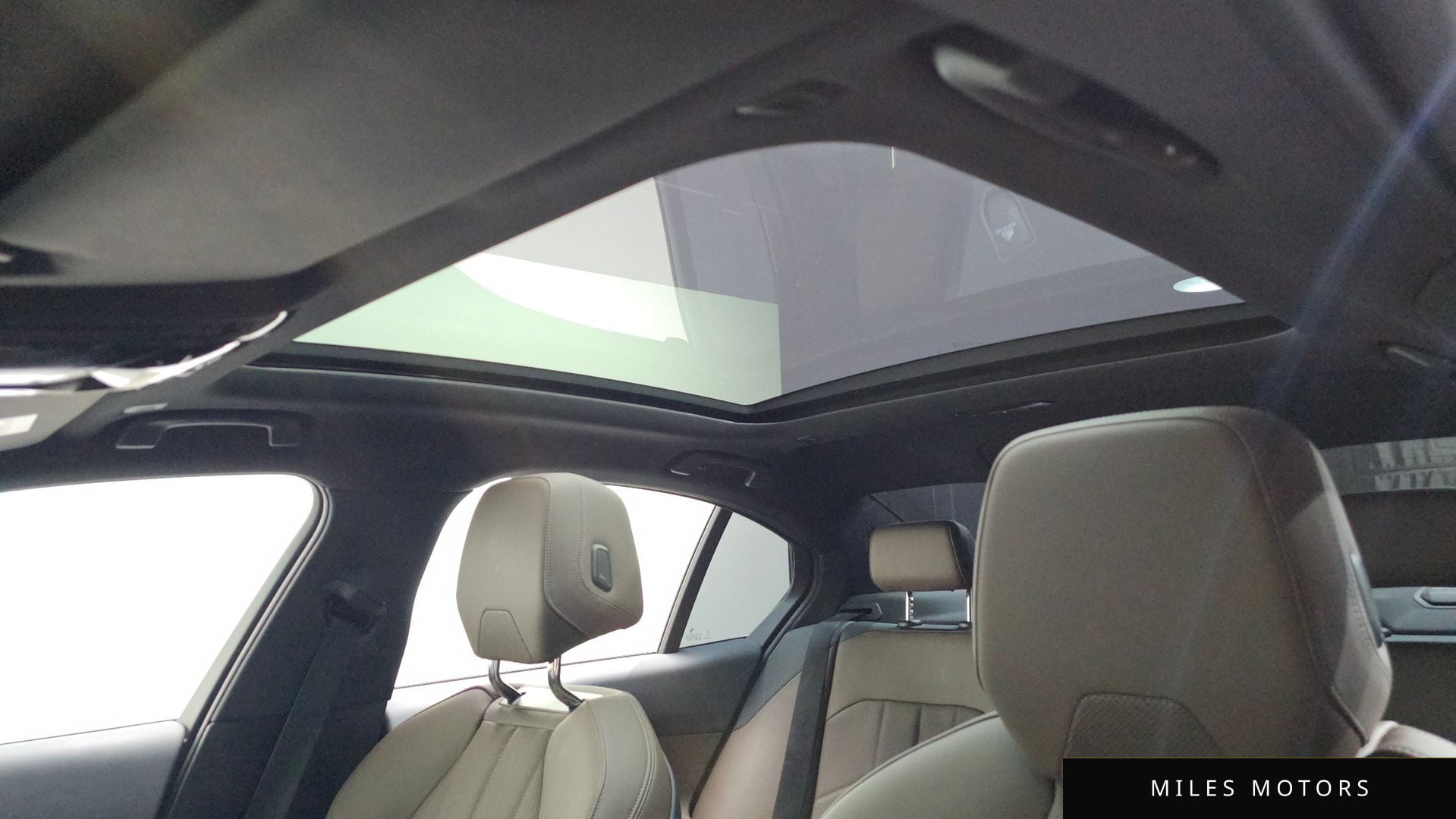 BMW 5 Series (G60) 2024 — миниатюра 26