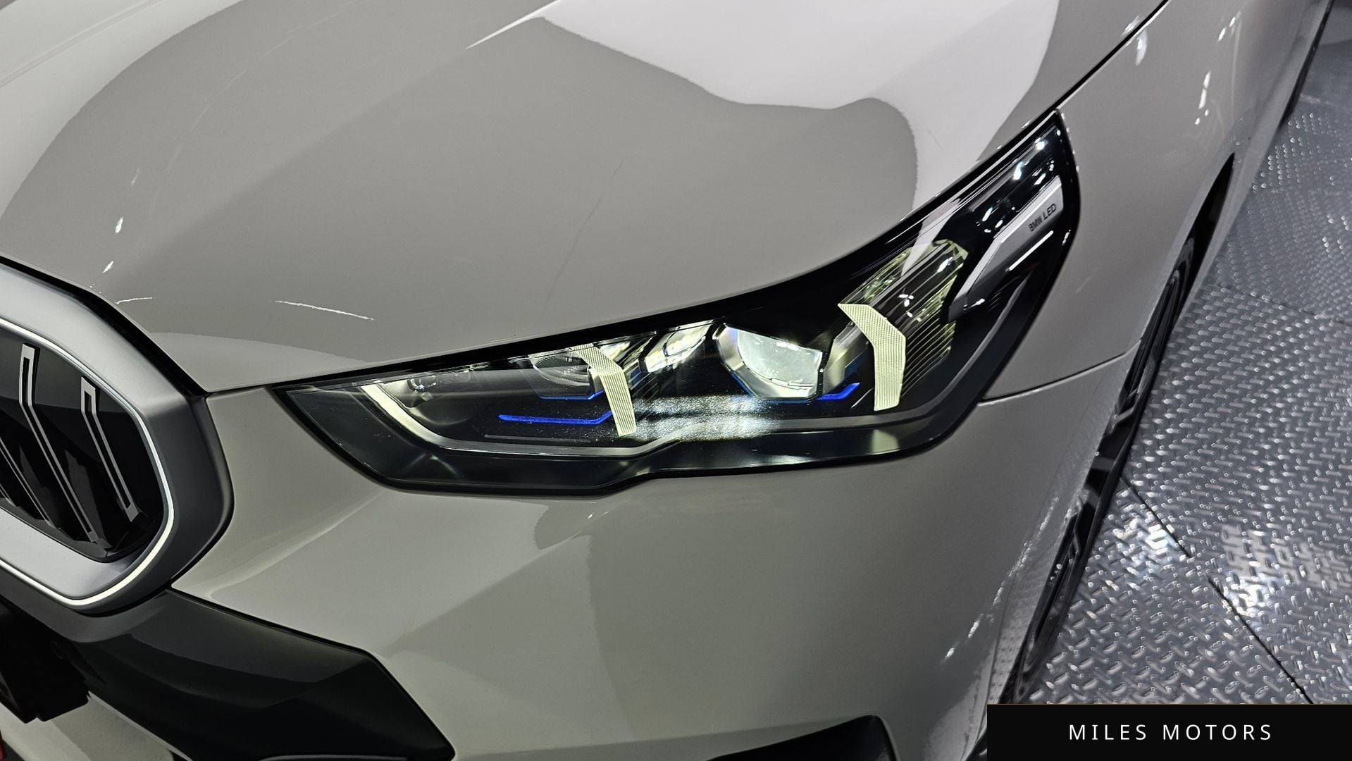 BMW 5 Series (G60) 2024 — миниатюра 8