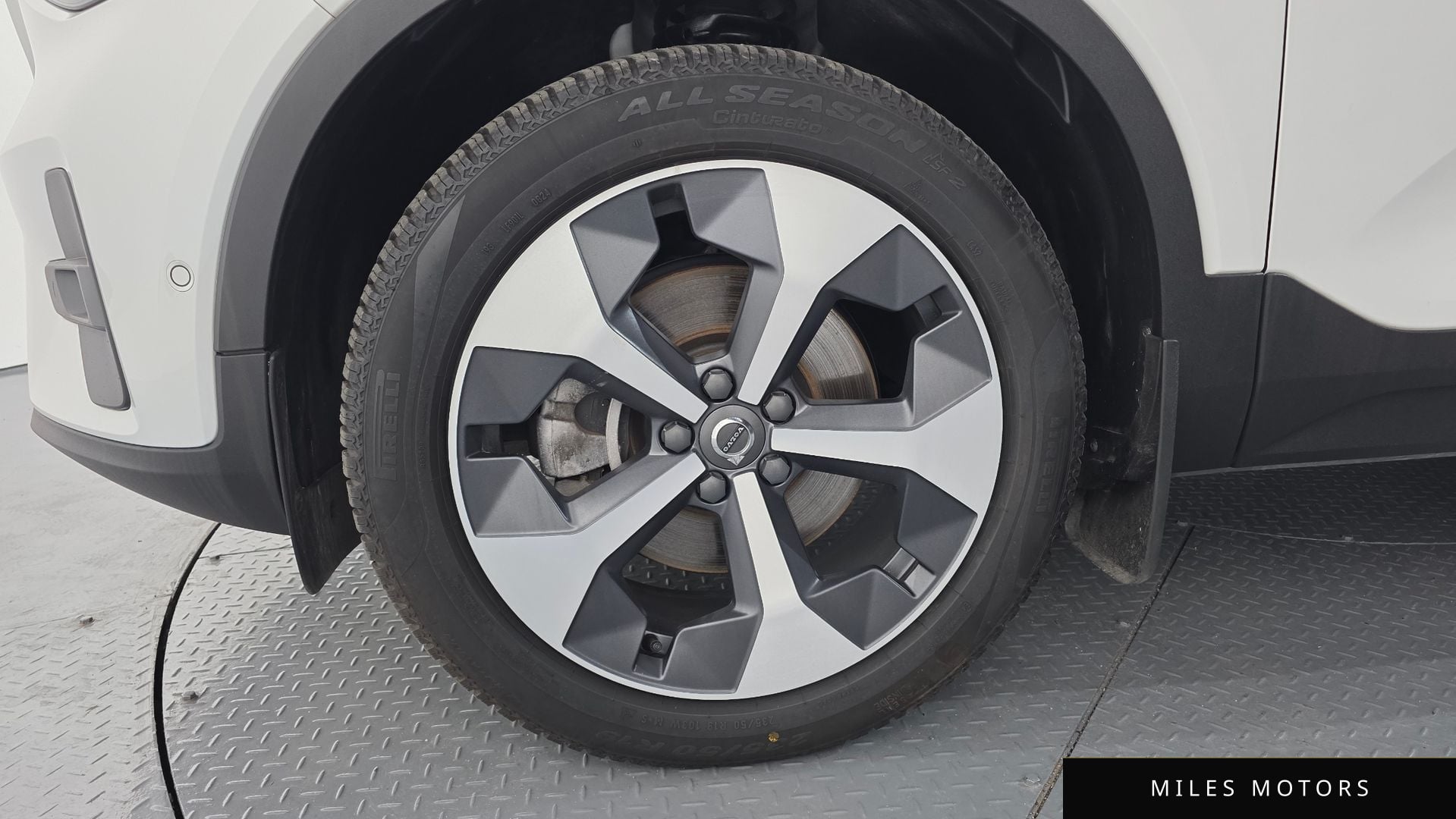 Volvo XC40 2023 — миниатюра 5
