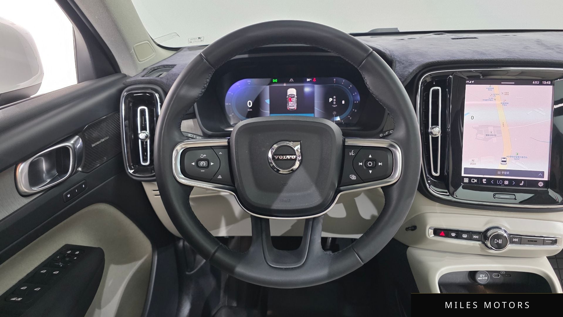 Volvo XC40 2023 — миниатюра 14