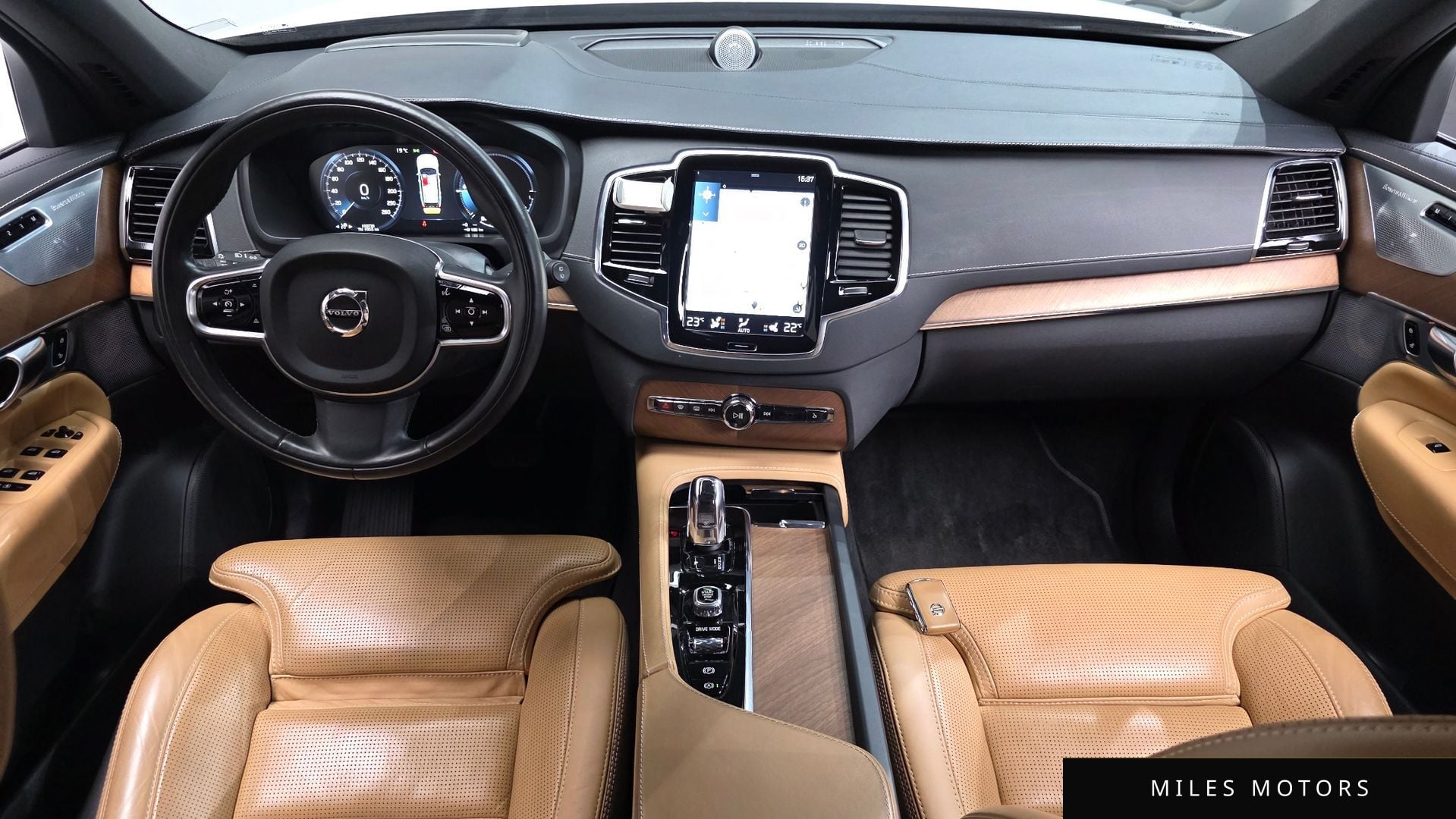 Volvo XC90 2018 — миниатюра 10