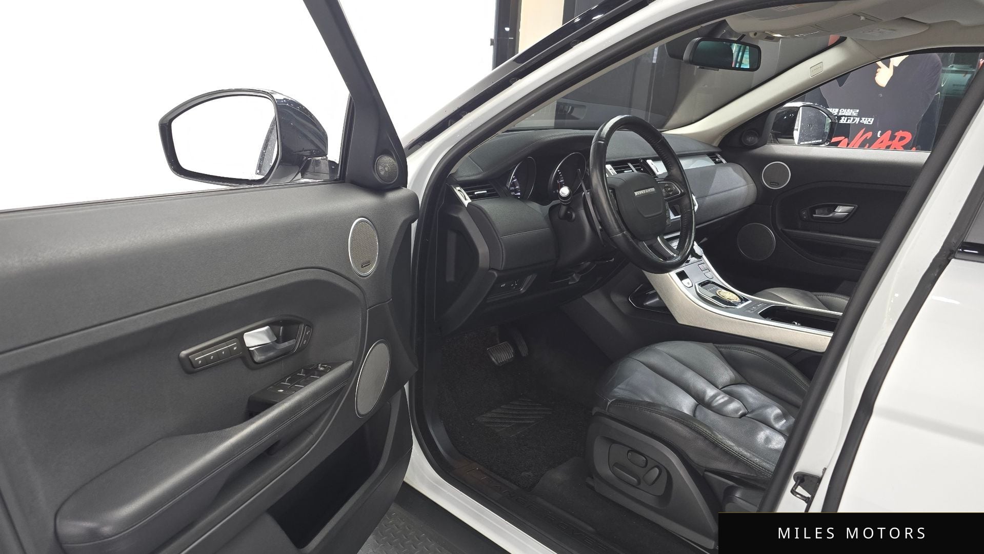Land Rover Range Rover Evoque 2015 — миниатюра 10