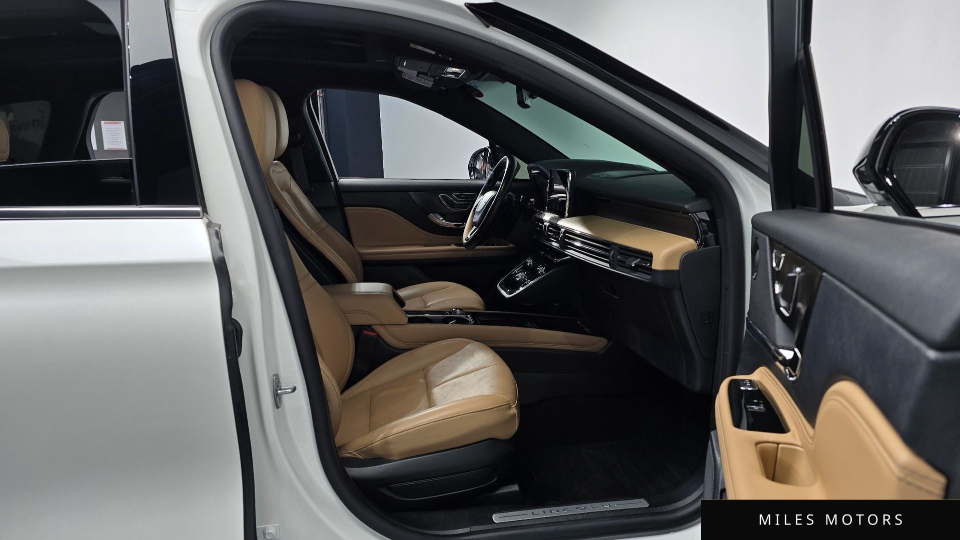 Lincoln 코세어 2022 — миниатюра 16