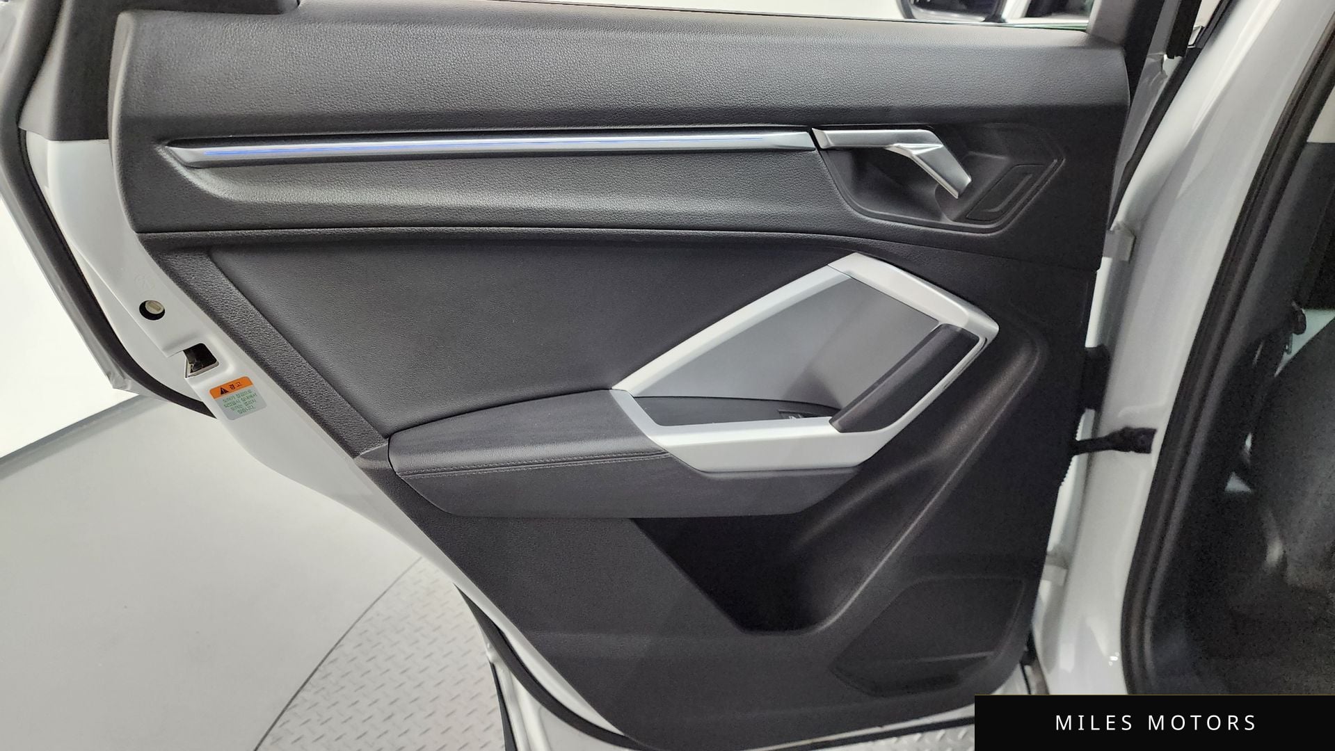 Audi Q3 (F3) 2023 — миниатюра 15