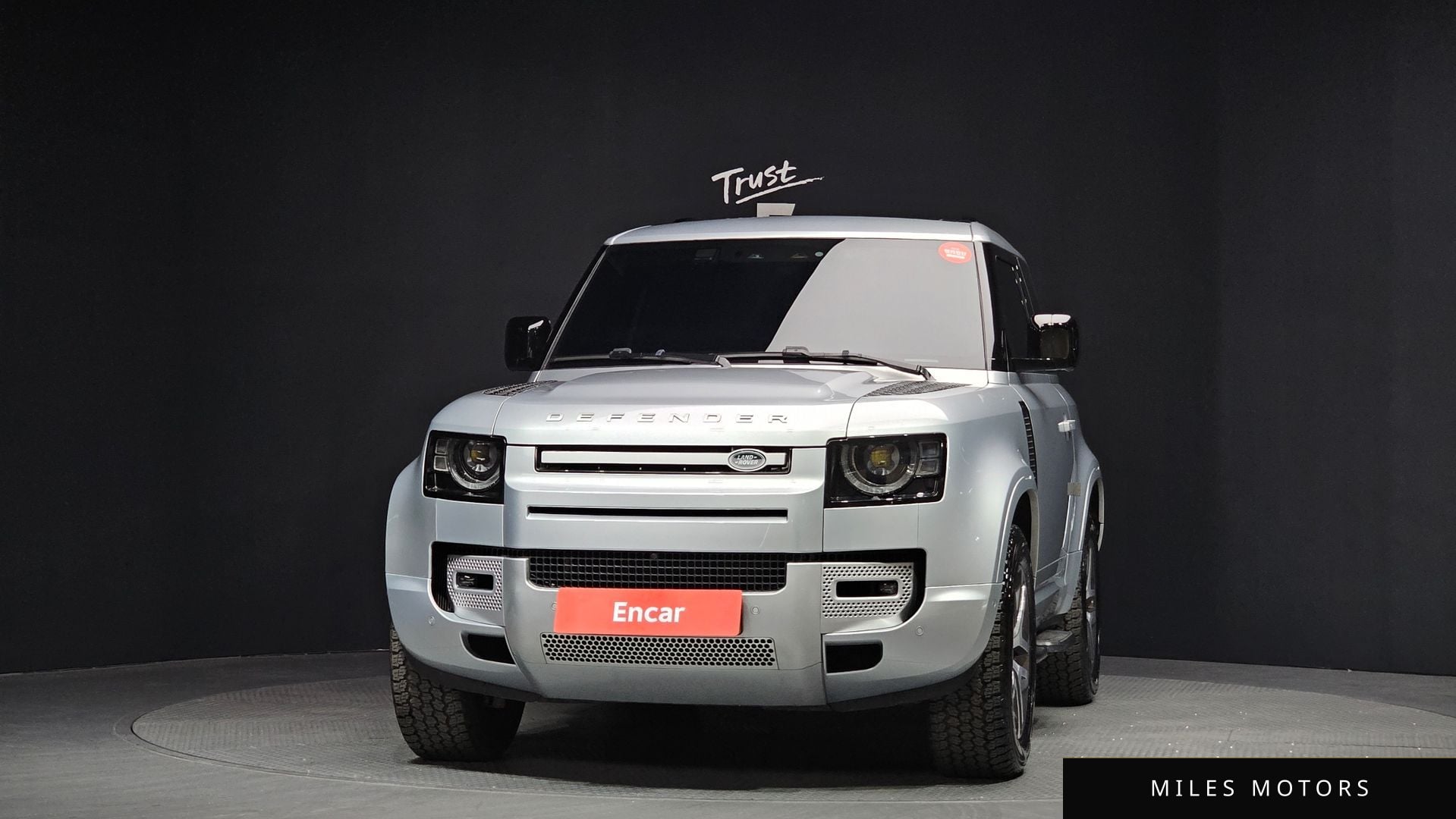 Land Rover Defender 2024 — миниатюра 3