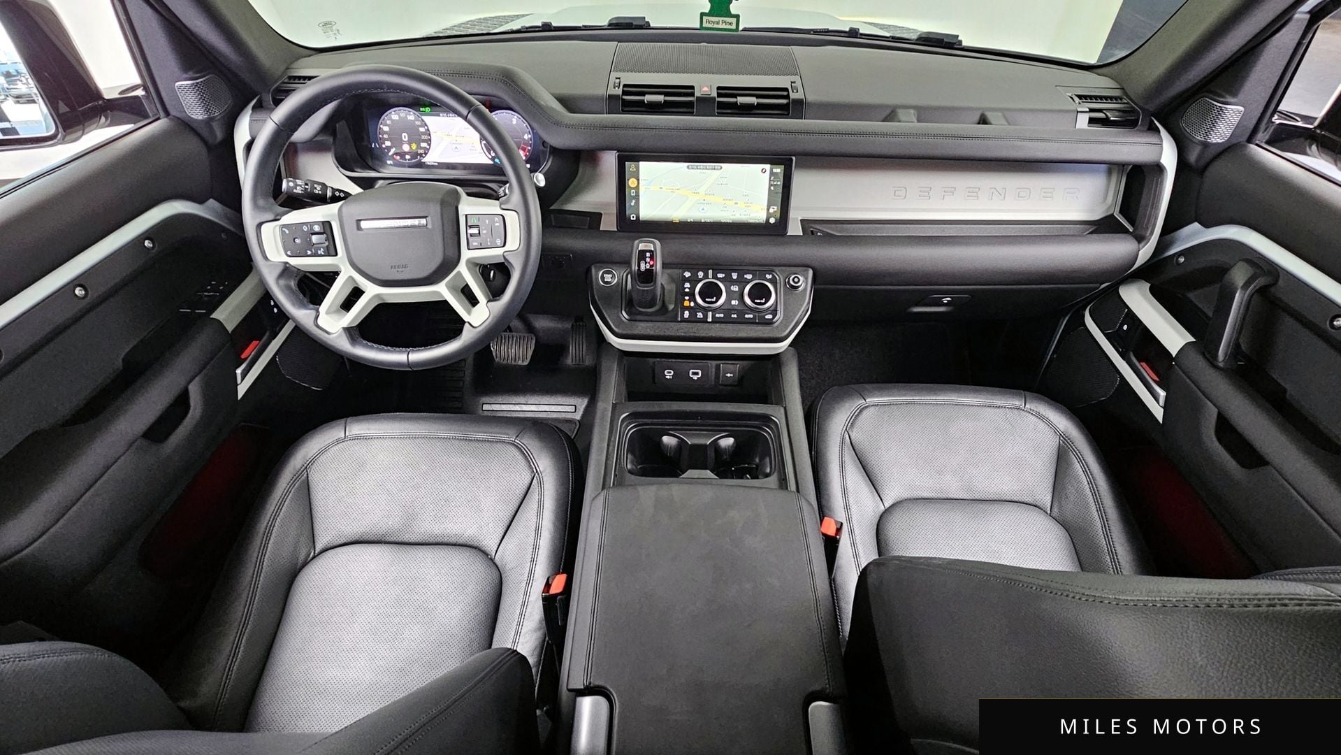 Land Rover Defender 2024 — миниатюра 7