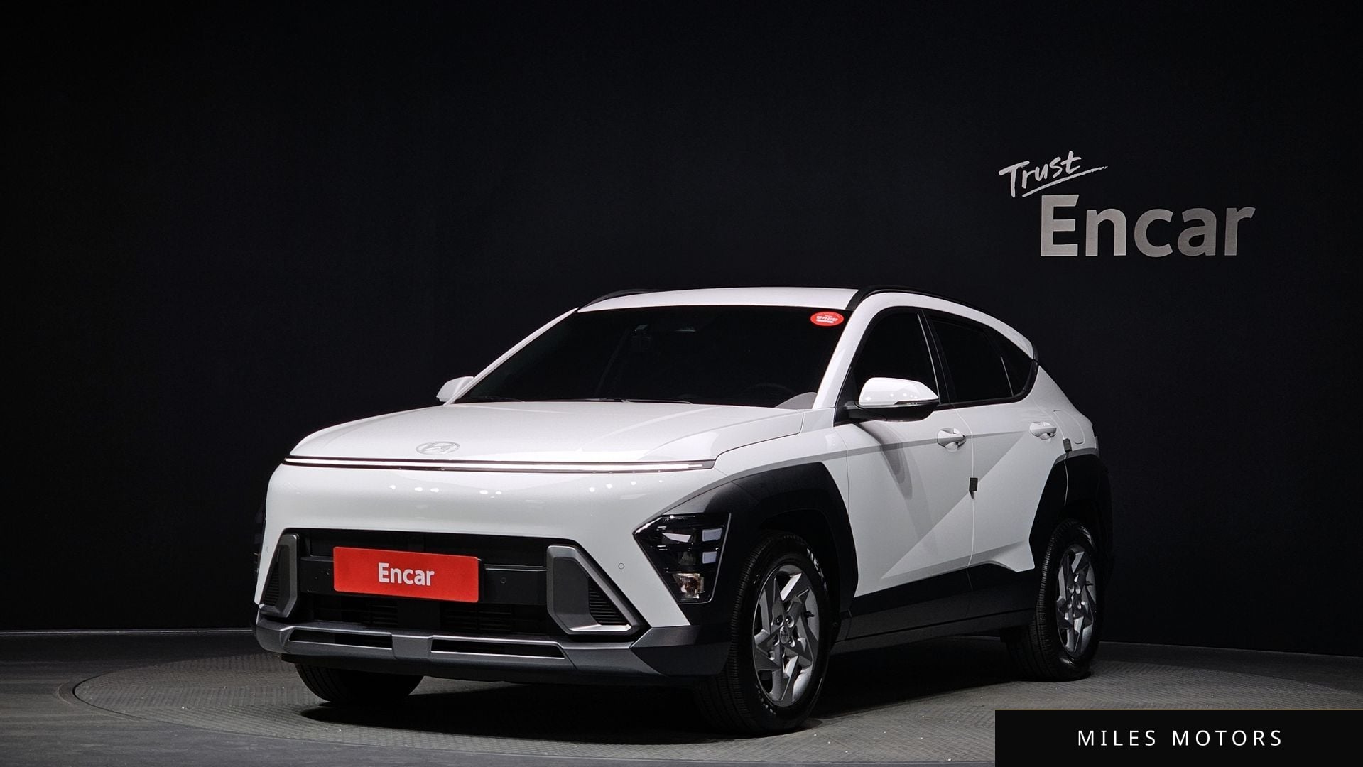 Hyundai Kona 2024 — фото 1 из 12