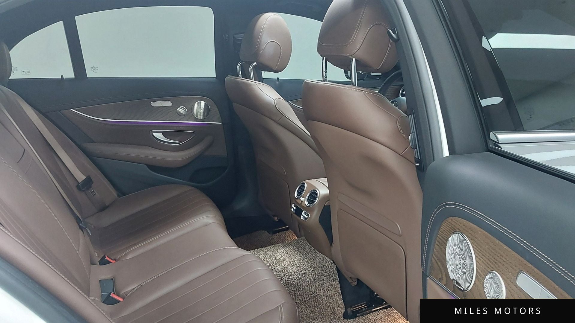 Mercedes-Benz E-Class W213 2023 — миниатюра 10