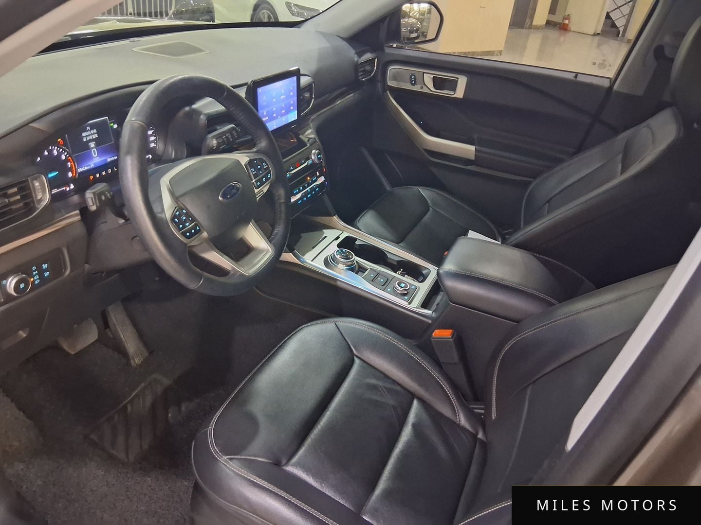 Ford Explorer 2021 — миниатюра 6