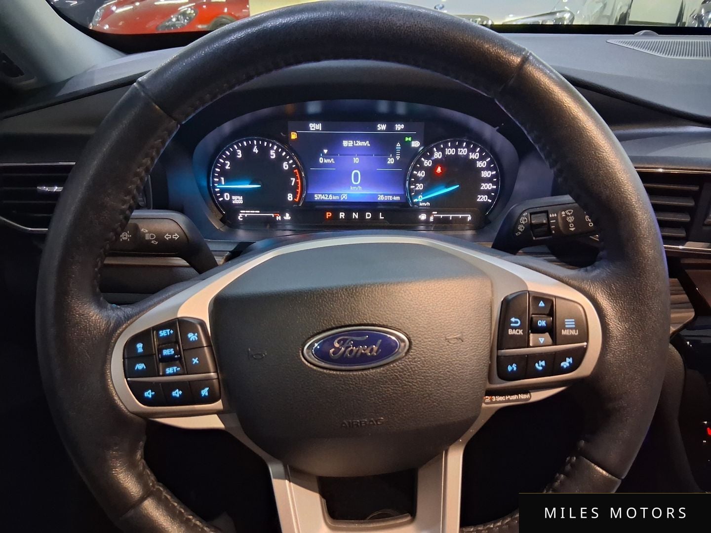 Ford Explorer 2021 — миниатюра 9