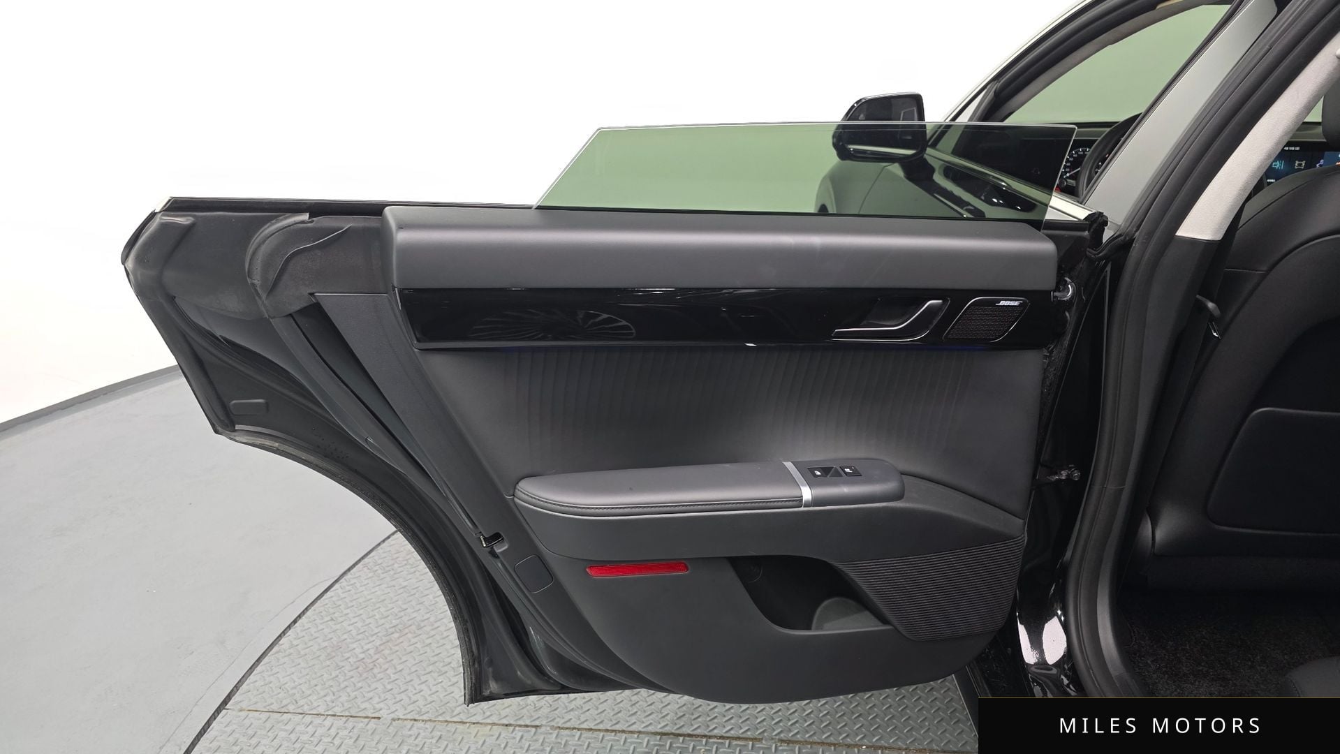 Hyundai 그랜저 하이브리드 (GN7) 2023 — миниатюра 15