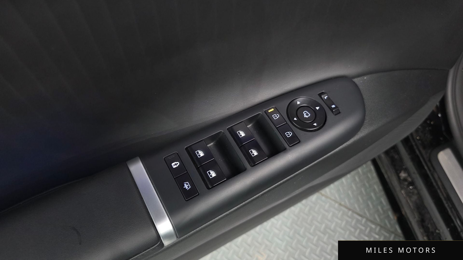 Hyundai 그랜저 하이브리드 (GN7) 2023 — миниатюра 35